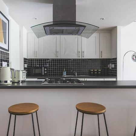 2Bed Stratford Apt With Easy Access To Central London, O2, Excel, Parking Nearby Eksteriør billede