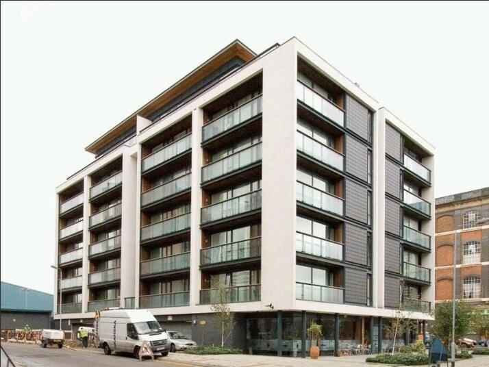 2Bed Stratford Apt With Easy Access To Central London, O2, Excel, Parking Nearby Eksteriør billede