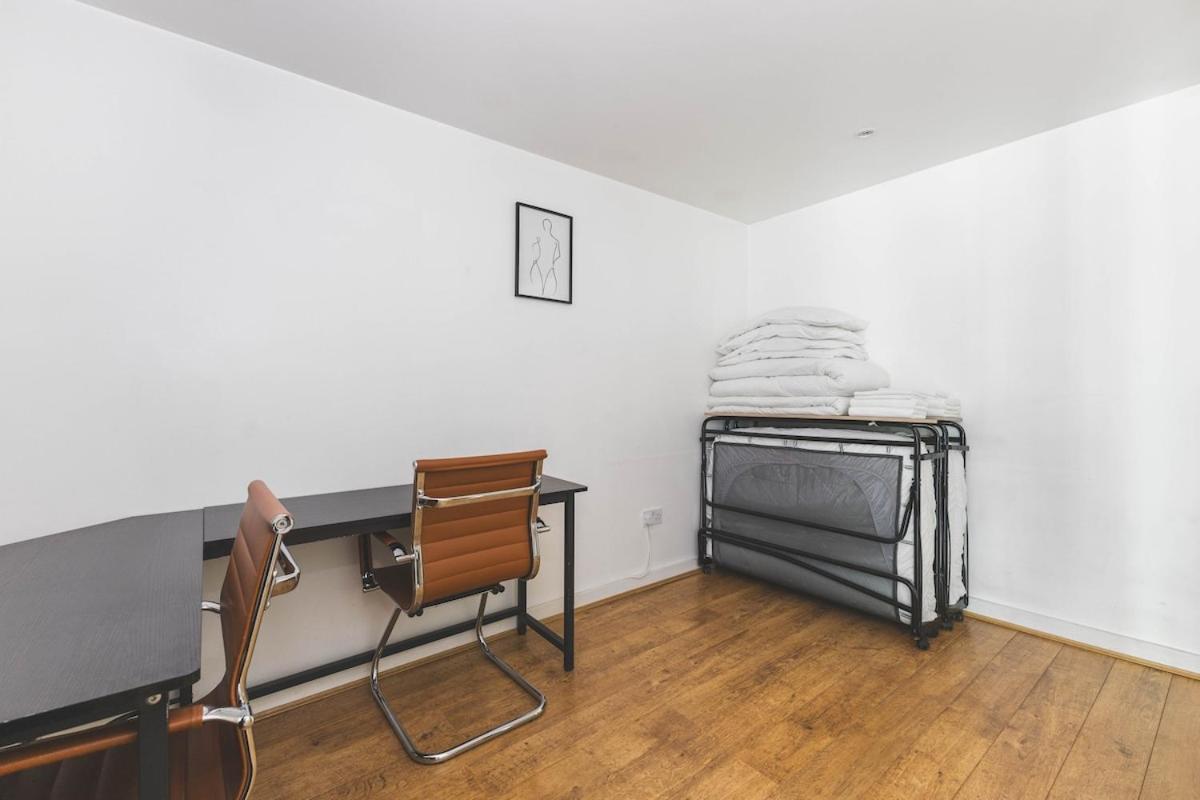 2Bed Stratford Apt With Easy Access To Central London, O2, Excel, Parking Nearby Eksteriør billede